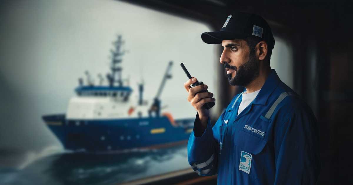 أدنوك-للإمداد-والخدمات-تطبّق-الـAI-لتحسين-عمليات-الموانئ.jpg