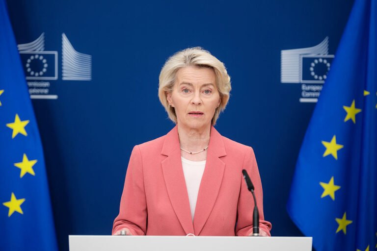 المفوضية-الأوروبية-تعلن-تعليقا-مشروطا-لدعمها-لإسرائيل-وتقترح-عقوبات-جزئية.jpg
