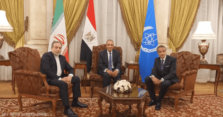مصر-تكسر-جمود-نووي-إيران-اتفاق-يفتح-باب-عودة-المفاوضات.png