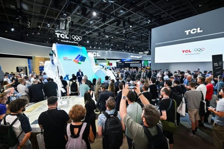TCL-تبرز-أحدث-تقنيات-العرض-وابتكارات-الذكاء-الاصطناعي-–-وكالة.jpg