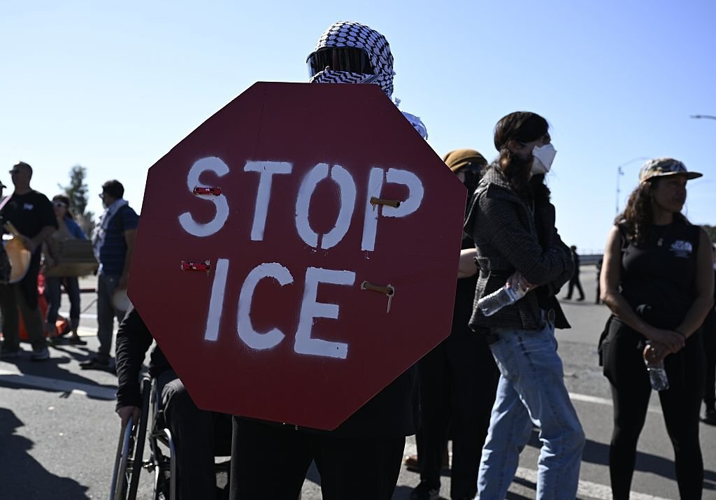 العدل-الأمريكية-تحذر-كاليفورنيا-من-مؤامرة-إجرامية-لاعتقال-عناصر-الهجرة.jpg