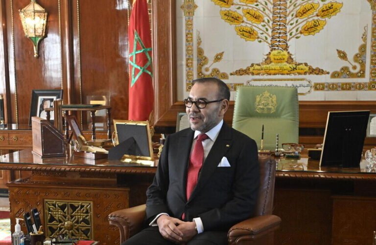الملك-محمد-السادس-ننتظر-وتيرة-أسرع-لتوفير-الشغل-والنهوض-بالصحة.jpg