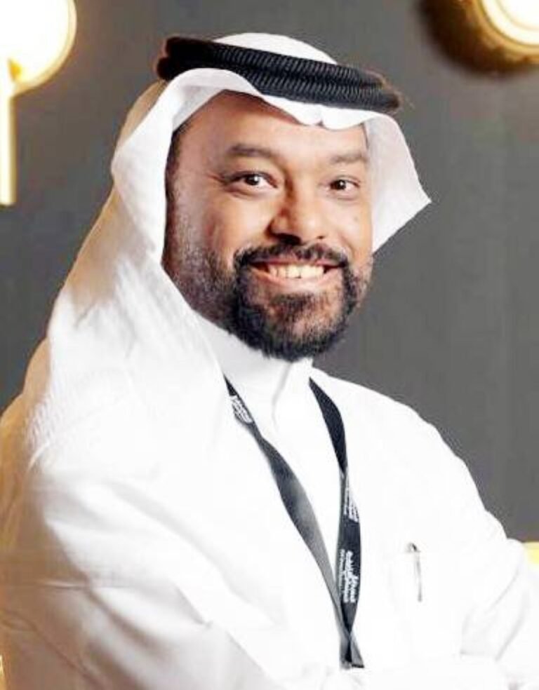 الهروب-من-القصيدة-إليها-تيم-لعبداللطيف-بن-يوسف-أخبار.jpg