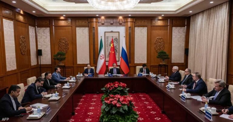 بعد-عودة-العقوبات-ماذا-يمكن-أن-تقدم-روسيا-والصين-لإيران؟.jpg