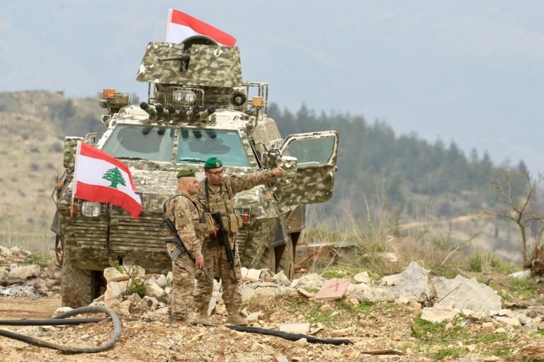خيار-المواجهة-يلوح-اللبنانيون-خلف-جيشهم-ضد-اعتداءات-إسرائيل-مواجهة.jpg
