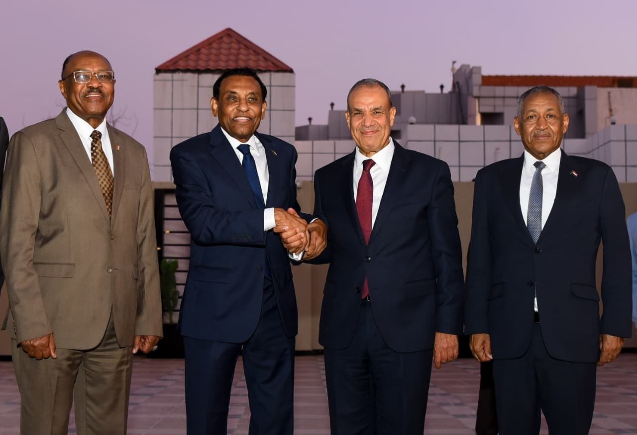 رسالة-لإثيوبيا-أم-لهدف-آخر-لماذا-زار-وزير-خارجية-مصر.jpg