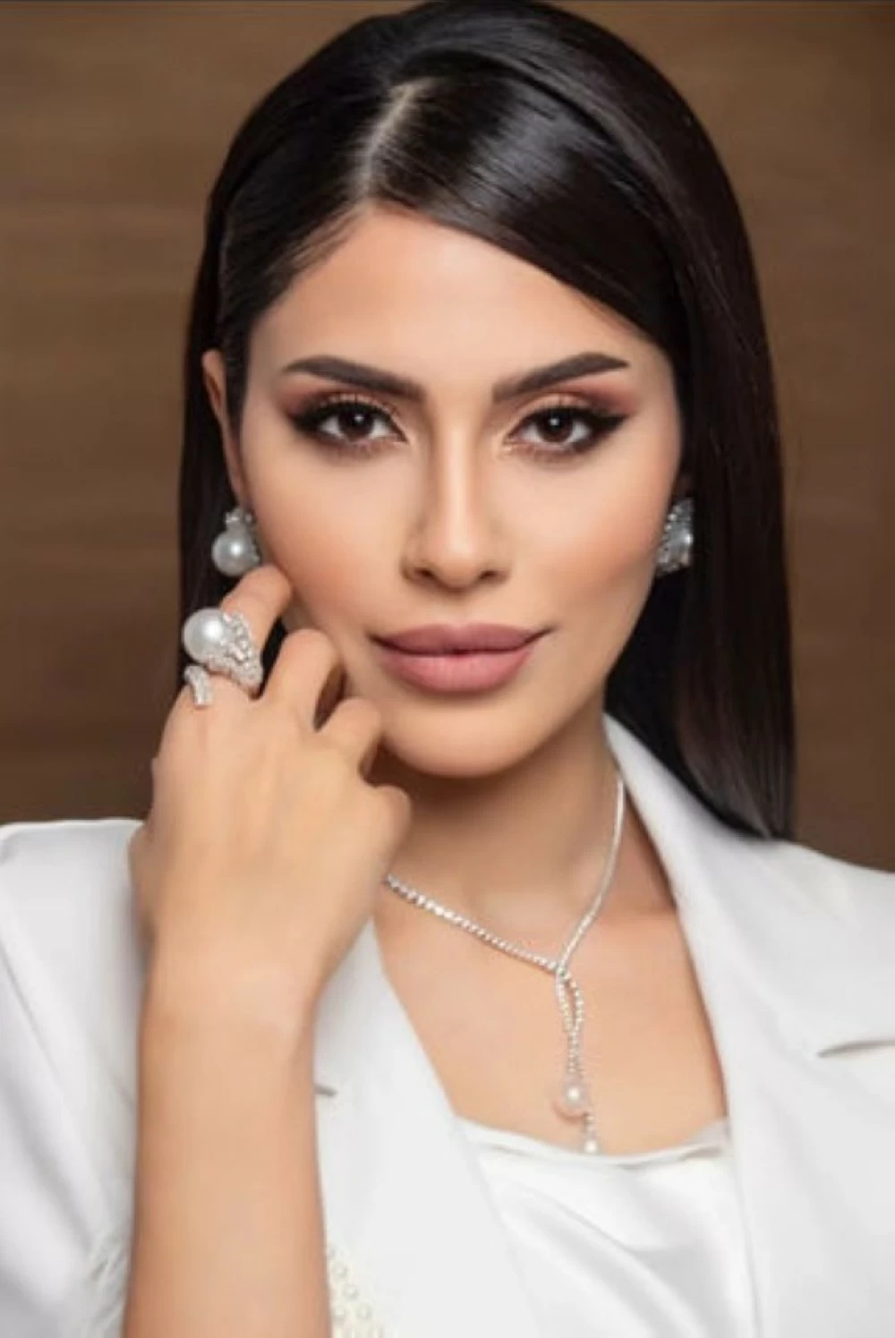 إلهام-علي-عن-شارع-الأعشى-2-الورق-ما-خلّى-لي.webp.webp