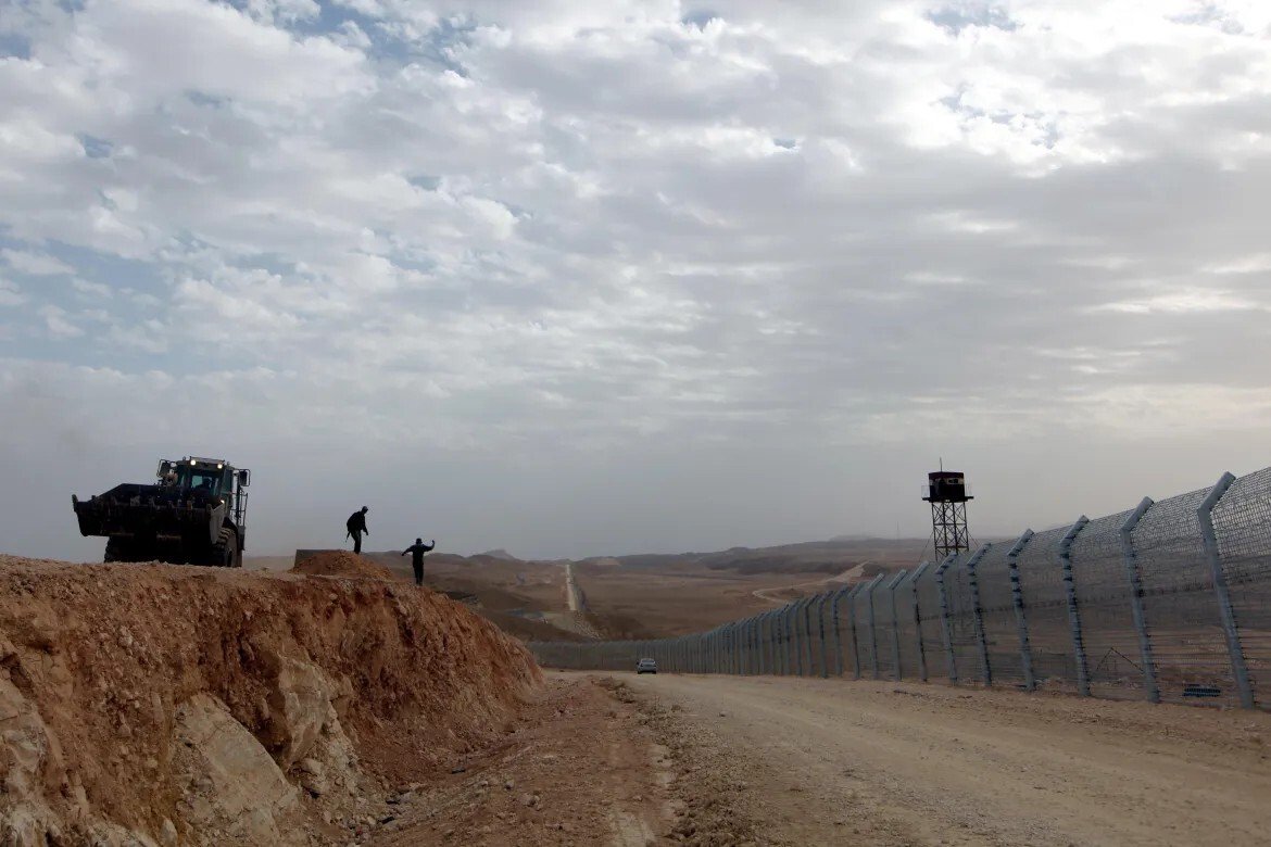 الإعلام-العبري-إسرائيل-تبدأ-الضغط-على-مصر-بقرار-إعلان-الحدود.jpg