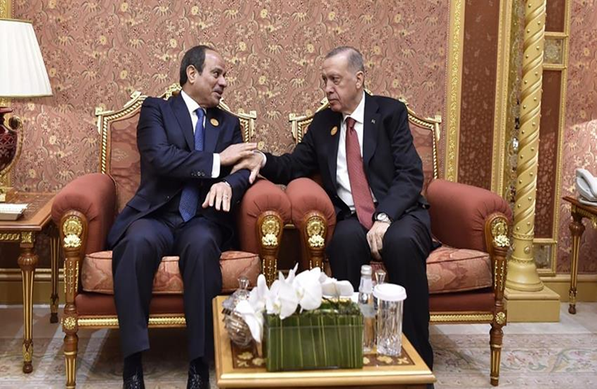 تقرير-عبري-عن-قلق-كبير-في-إسرائيل-جراء-التقارب-اللافت.png