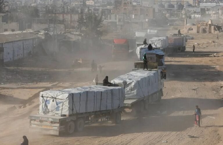 غزة-دخول-24-فقط-من-الشاحنات-المتفق-عليها-منذ-سريان.jpg