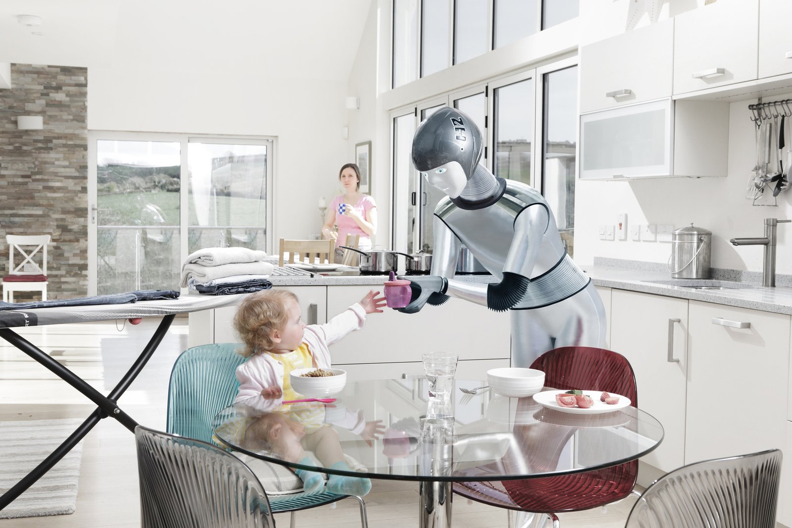 روبوت-إل-جي-الجديد-يحقق-حلم-المنزل-الخالي-من-الأعباء.jpg