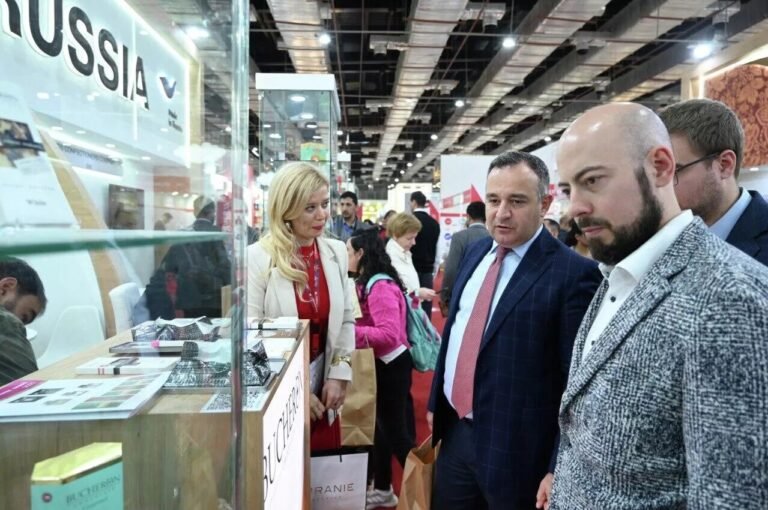 روسيا-تعرض-منتجاتها-الغذائية-في-مصر.jpg