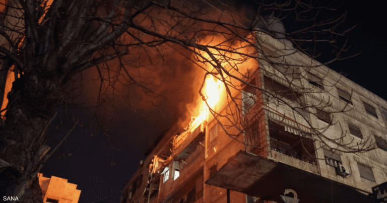 ضحايا-وقصف-ونزوح-ماذا-يحدث-في-حلب-السورية؟.png