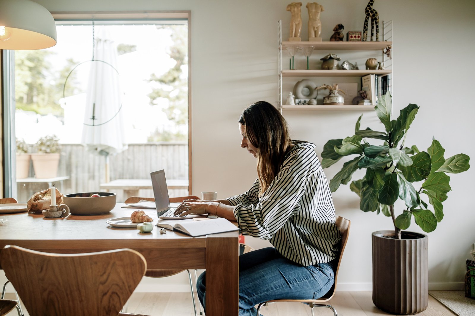 كيف-يؤثر-العمل-من-المنزل-على-الصحة-النفسية؟.jpg