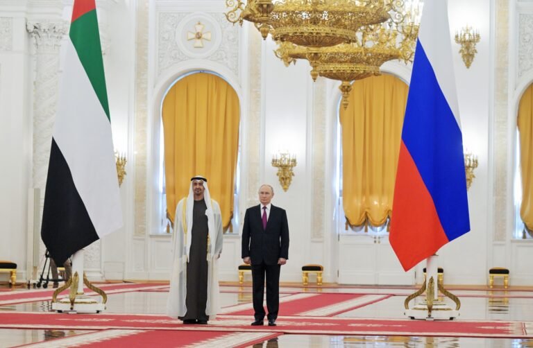 مذكرة-تفاهم-بين-روسيا-والإمارات-لتنويع-وزيادة-التبادل-التجاري.jpg