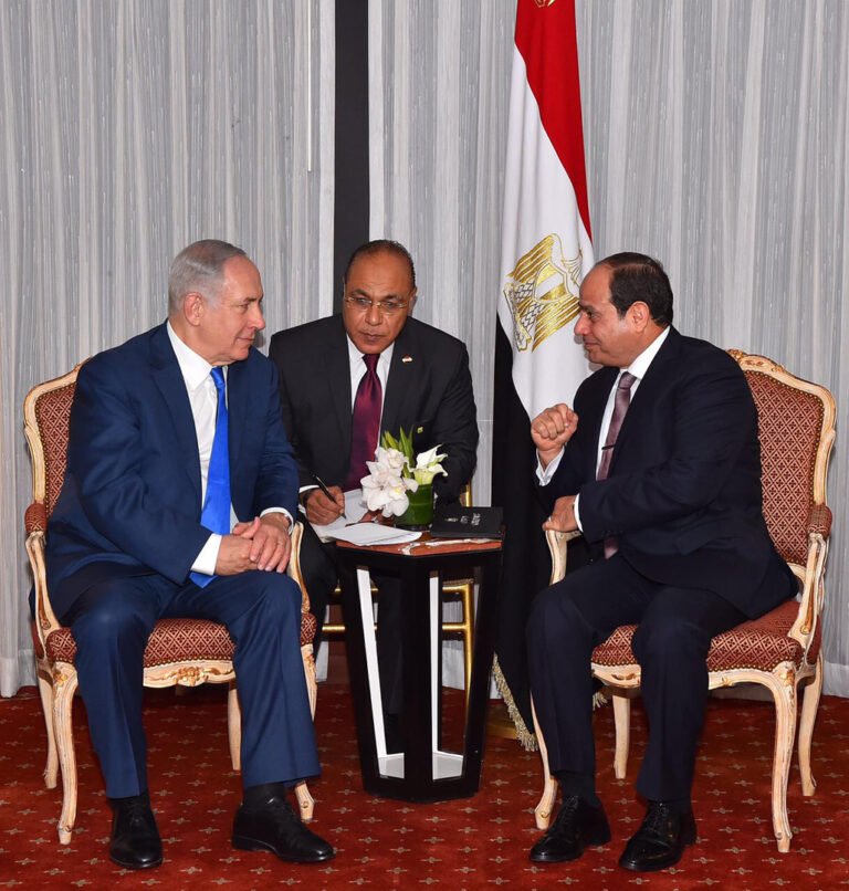هل-يلتقي-نتنياهو-والسيسي-في-قصر-ترامب؟-مطالب-مصر-وتحذير.jpg