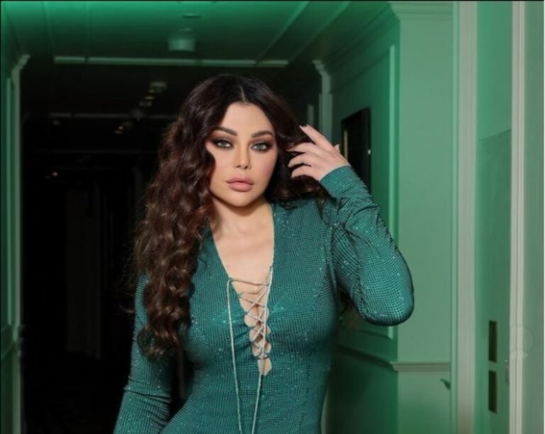 هيفاء-وهبي-تعود-إلى-مصر-بعد-فضيحة-الفيديوهات.jpg