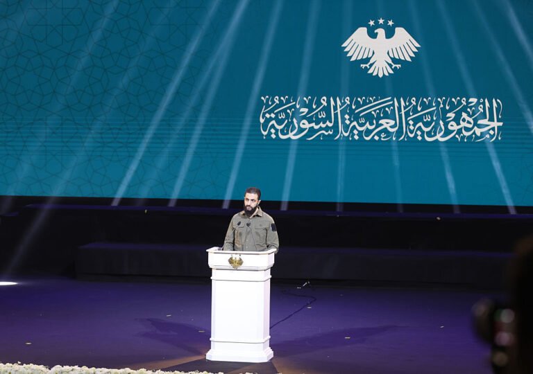 أنا-لا-أهدد-التهديد-من-طبع-الضعفاءالشرع-يثير-تفاعلا-كبيرا.jpg