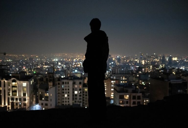 إيران-اعتقال-3-آلاف-شخص-بتهمة-العنف-المسلح.jpg