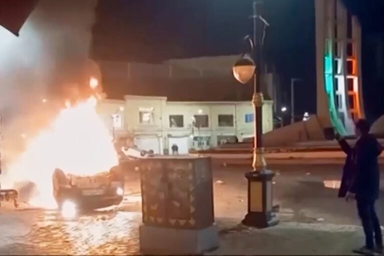 الخارجية-الأمريكية-تصدر-تنبيها-أمنيا-وتحث-رعاياها-على-مغادرة-إيران.jpg