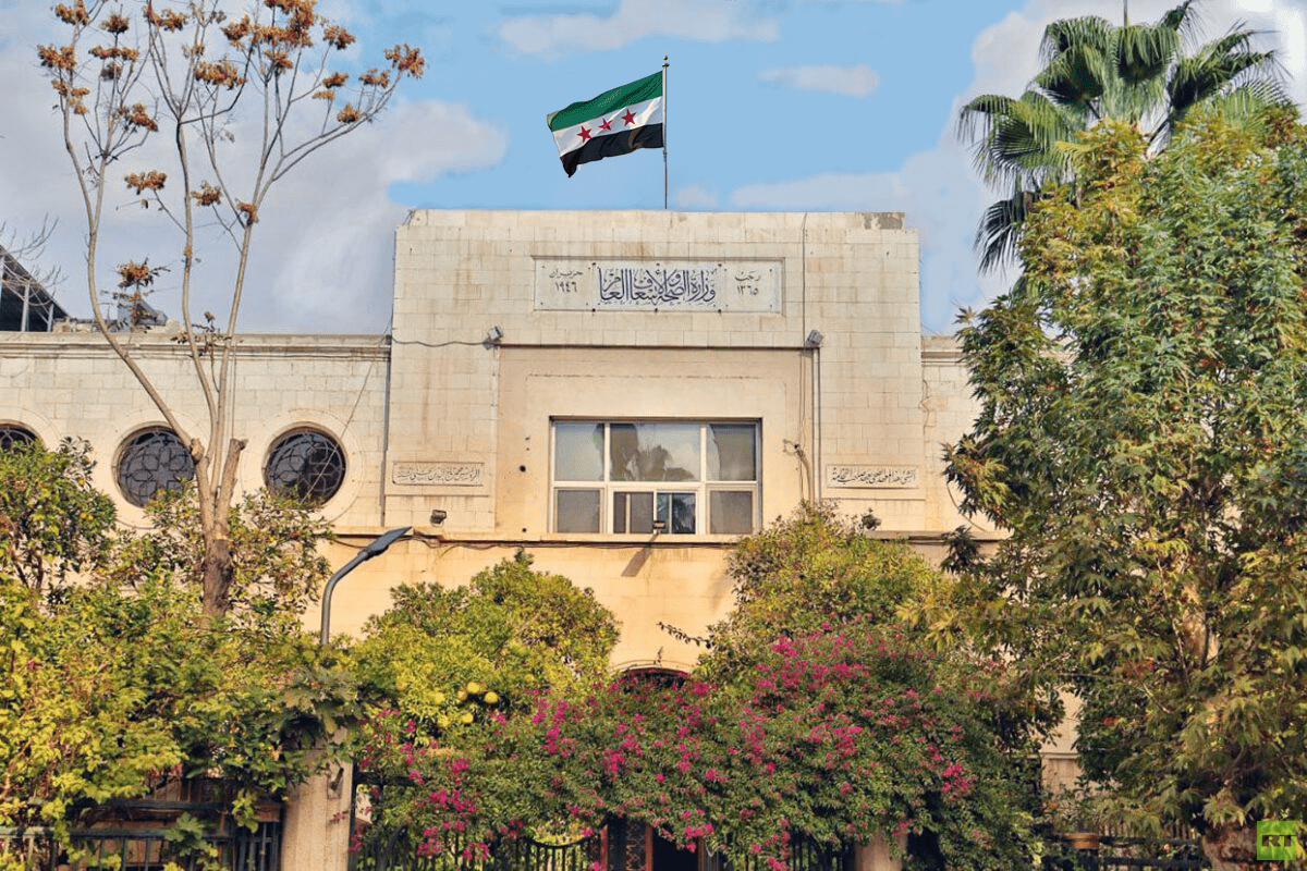 الصحة-السورية-تدين-مقتل-كوادر-طبية-في-حمص-والمرصد-يقول.png