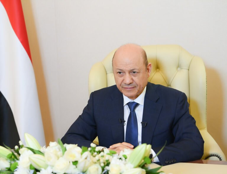 العليمي-يطلب-من-السعودية-استضافة-مؤتمر-لحل-أزمة-الجنوب.jpg