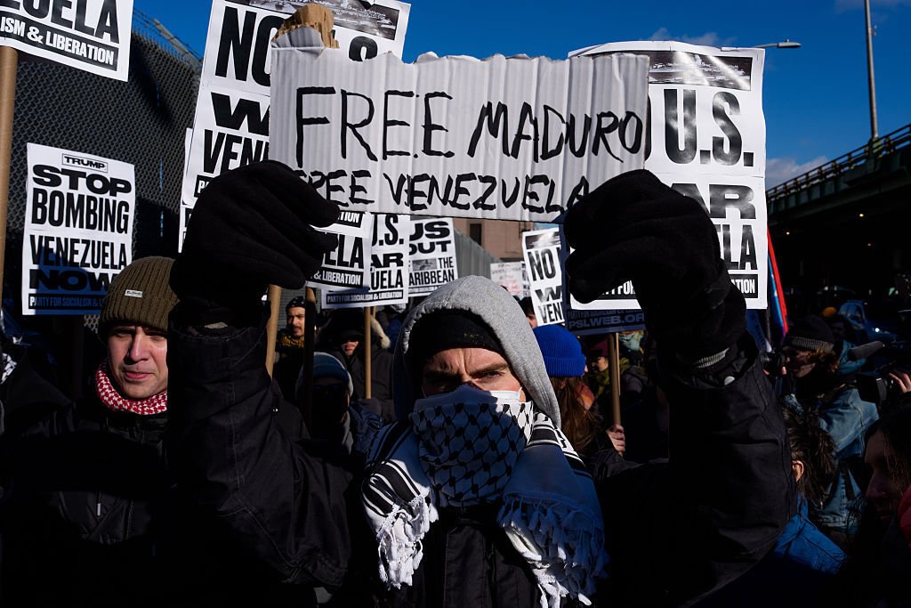 الغارديان-انقلاب-ترامب-في-فنزويلا-أظهر-عدم-وجود-قواعد-دولية.jpg