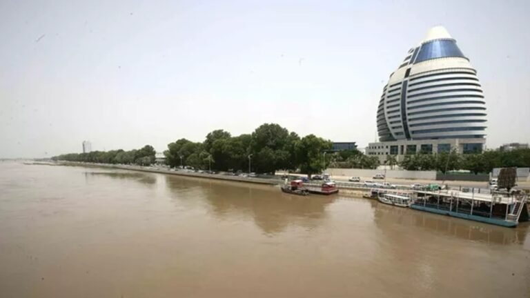 بقايا-جنرال-بريطاني-في-مستودع-بالخرطوم.jpg
