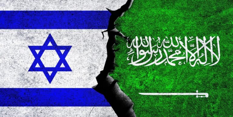 في-مقابلة-مع-معاريف-الإسرائيلية-صحافي-سعودي-يهاجم-القيادة-الفلسطينية.jpg