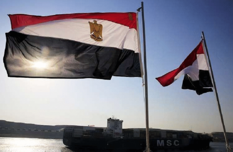 قناة-السويس-وبنكان-كبيران-كيف-تخطط-مصر-لخفض-الديون-إلى.png