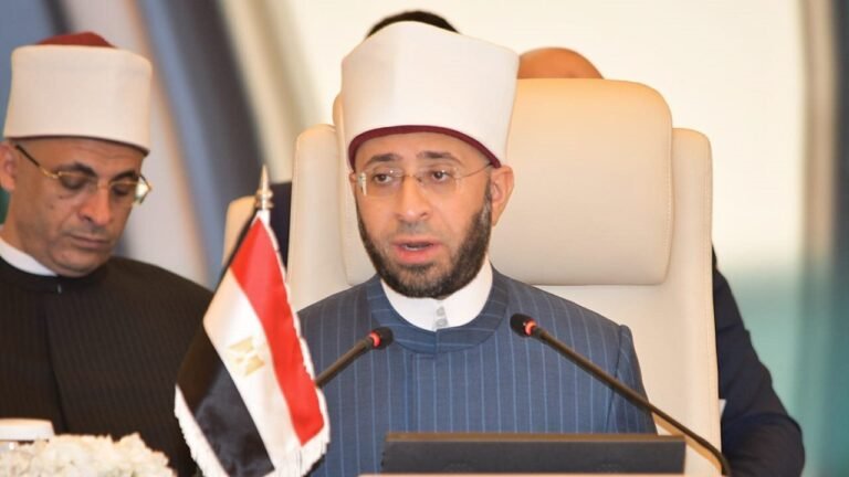 لافتة-تغضب-المصريين-صور-لوزير-الأوقاف-تثير-جدلا-واسعا-في.jpeg