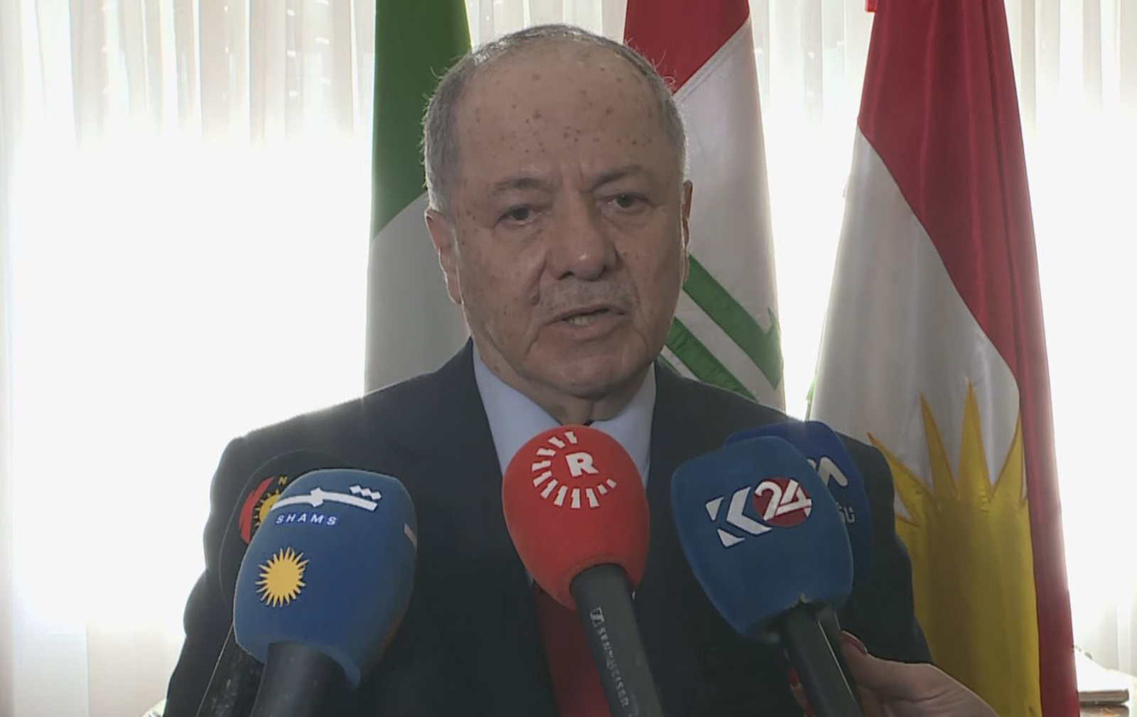 مسعود-بارزاني-يحذر-من-المساس-بـكوباني-ويحمل-العشائر-العربية-مسؤولية.png
