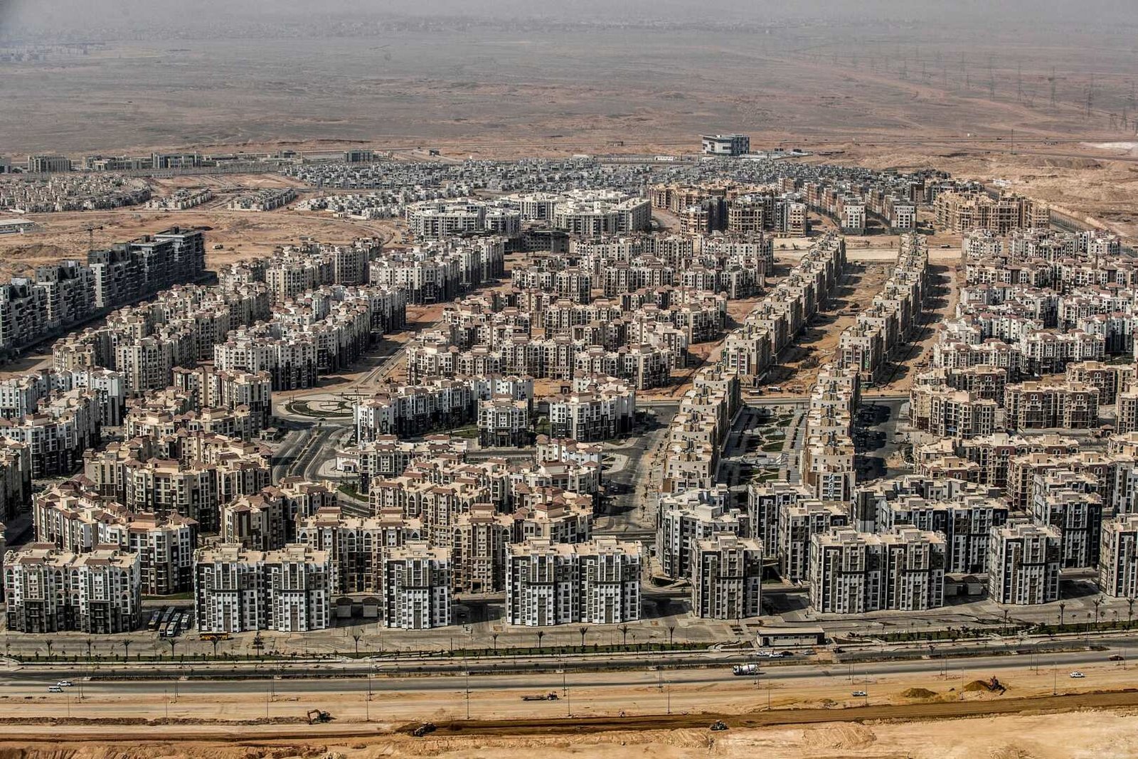 مصر-الموافقة-على-قانون-يعفي-المصريين-من-ضريبة-كبيرة.jpg