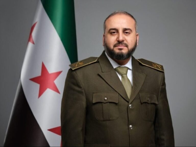وزير-الدفاع-السوري-يشيد-بانضباط-وتضحيات-الجيش-ويتفقد-تطبيق-وقف.jpg
