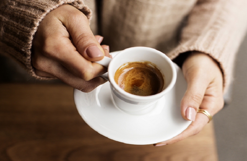 7-فوائد-صحية-مثبتة-علميا-تمنحها-لك-قهوتك-الصباحية.png