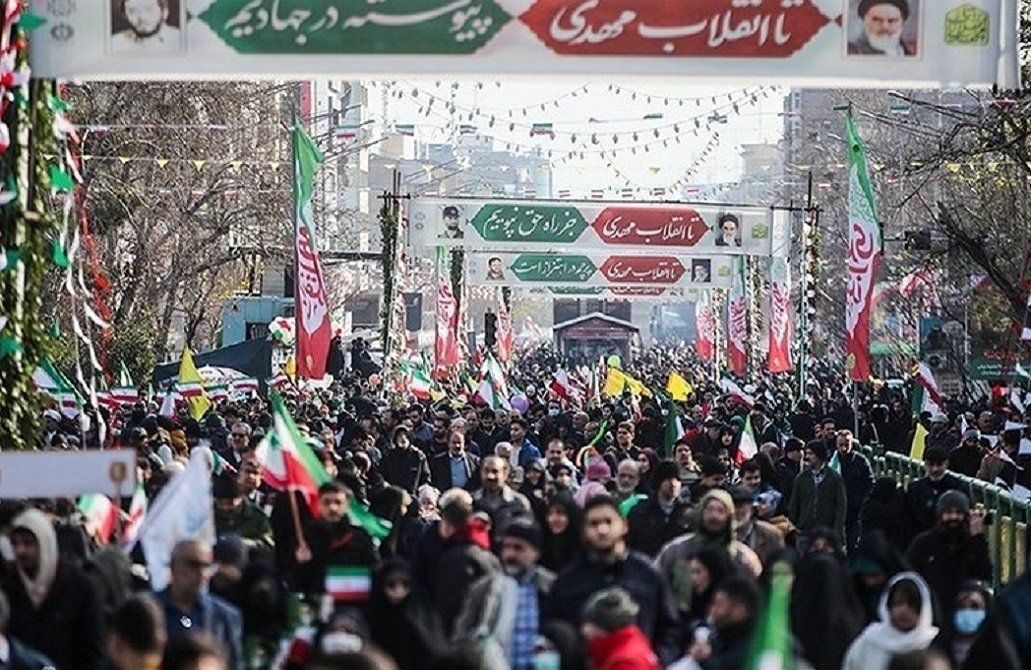 إيران-مسيرات-في-ذكرى-انتصار-الثورة-الإسلامية-صور-فيديو.jpg