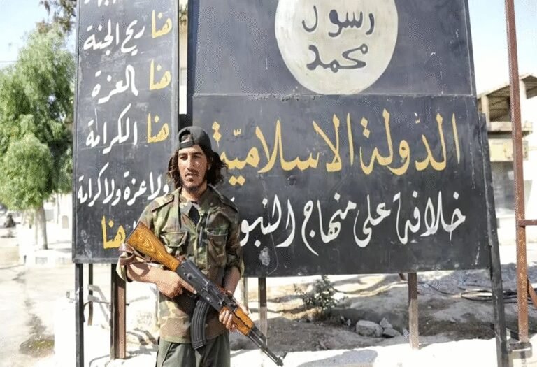 ماذا-بعد-تكثيف-داعش-لهجماته-ودعوته-لمحاربة-الحكومة-السورية؟.jpeg