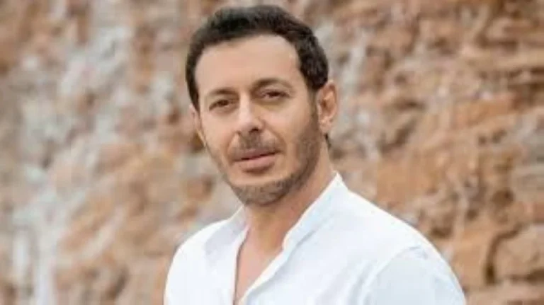مخرج-مصري-يتقدم-ببلاغ-ضد-صفحة-محتالة-ما-علاقة-مصطفى.webp.webp
