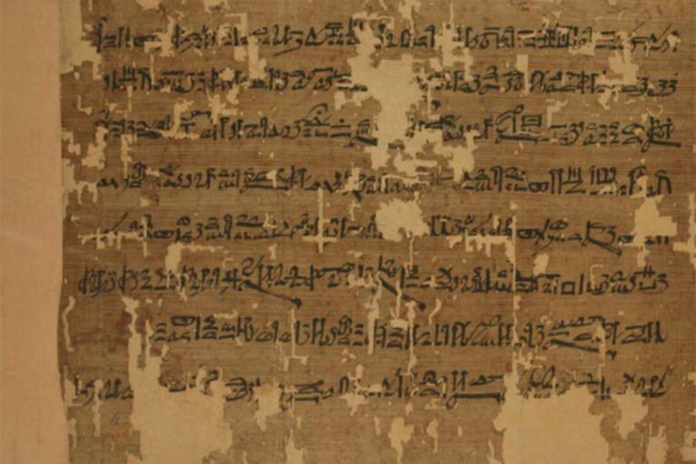 ورقة-بردى-فرعونية-عمرها-3-آلاف-عام-تعيد-إحياء-الجدل.jpg