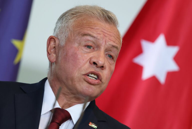 العاهل-الأردني-يرفض-طلبا-إسرائيليا-بلقاء-نتنياهو-بسبب-إغلاق-المسجد.jpg