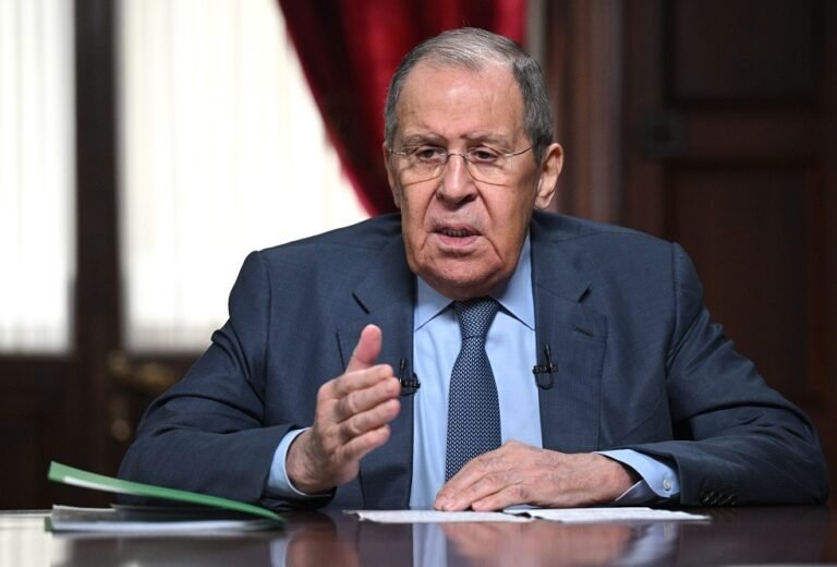 لافروف-من-جديد-يتم-دفع-أوروبا-إلى-مسار-التفوق-العرقي.jpg