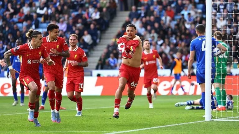 بكيت-مع-والدته-من-هو-اللاعب-الوحيد-الذي-بكى-محمد.jpg