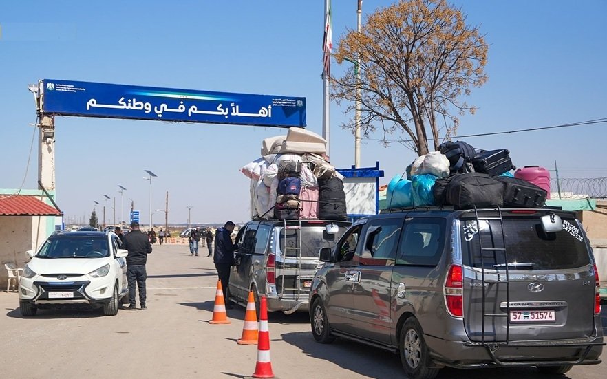 سوريا-هيئة-المنافذ-والجمارك-تكشف-عدد-العائدين-طوعا-من-لبنان.jpg
