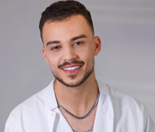لترتيب-الأولويات-ورعاية-ابنته-حسام-السيلاوي-يعتزل-الفن-نهائياً.webp.webp