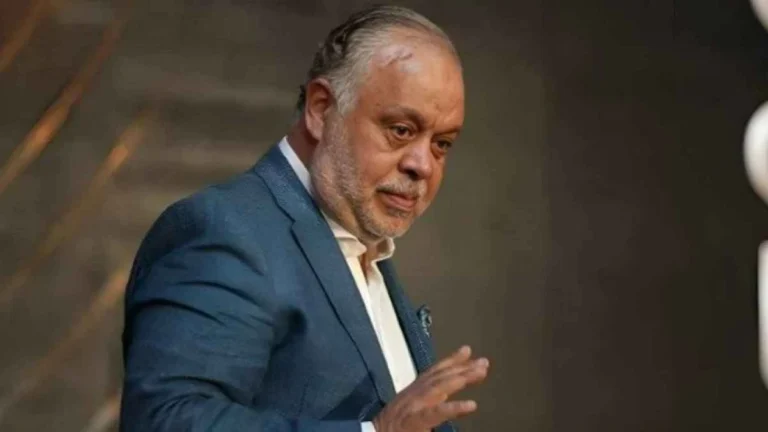 مذيع-يثير-الجدل-في-عزاءات-الفنانين-وأشرف-زكي-يتدخّل-للتحقيق.webp.webp