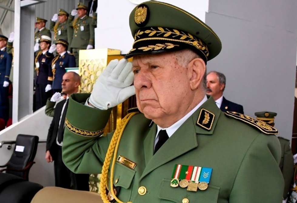 مناورة-فخر-2026-العسكرية-الجيش-الجزائري-يستعرض-قواته-في-المنطقة.jpg