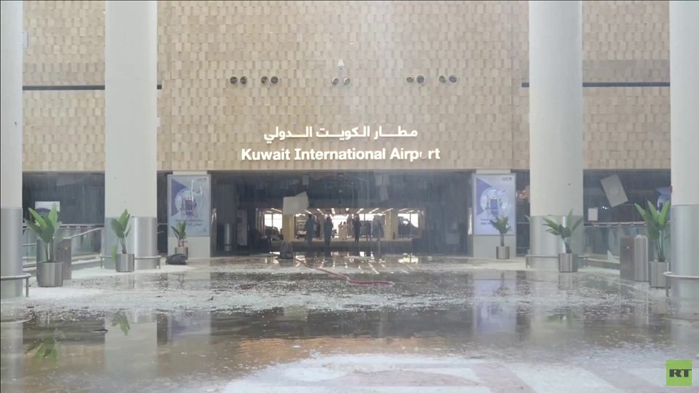 الكويت-الداخلية-تنشر-مشاهد-جديدة-للأضرار-الجسيمة-التي-طالت-مبنى.jpg