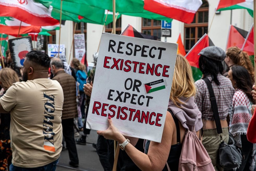 هل-يستطيع-محور-المقاومة-الإيراني-أن-يتعافى؟.jpg