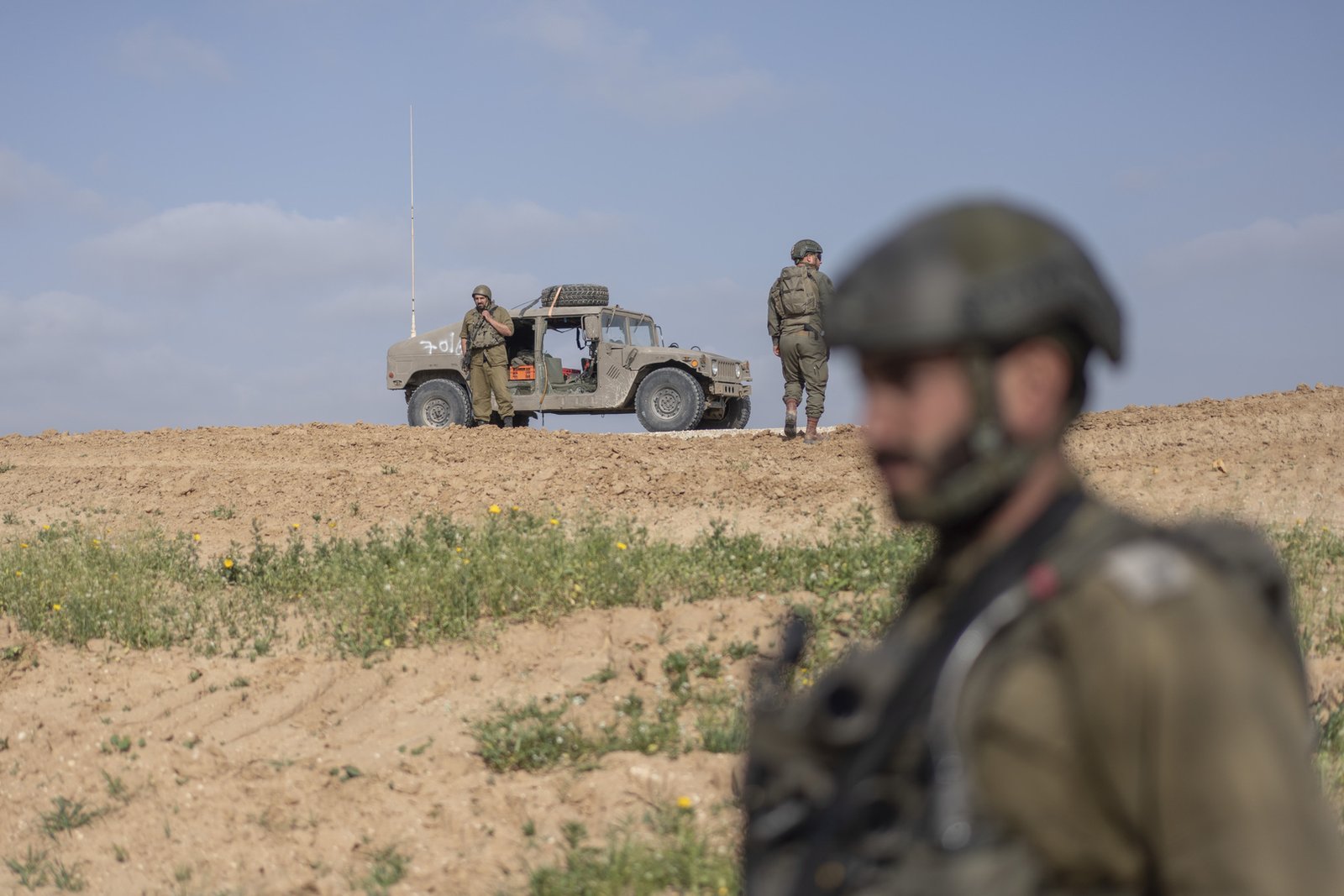 أزمة-حادة-في-الجيش-الإسرائيلي-غضب-وحيرة-بين-الجنود.jpg