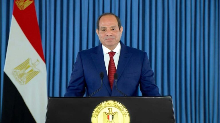 السيسي-يوجه-رسالة-للمصريين-ويتحدث-عن-تحديات-تعصف-بدول-المنطقة.jpg